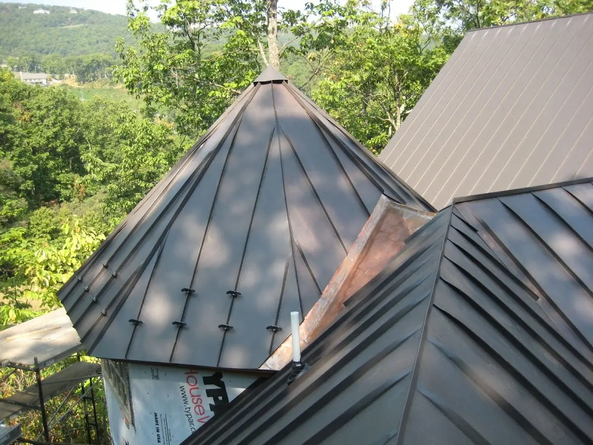 Professional Roof Tarp Installation by Craftsman Roofing in Marydale